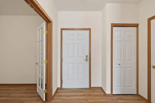 8200 W 33rd ST #323, Saint Louis Park, MN 55426