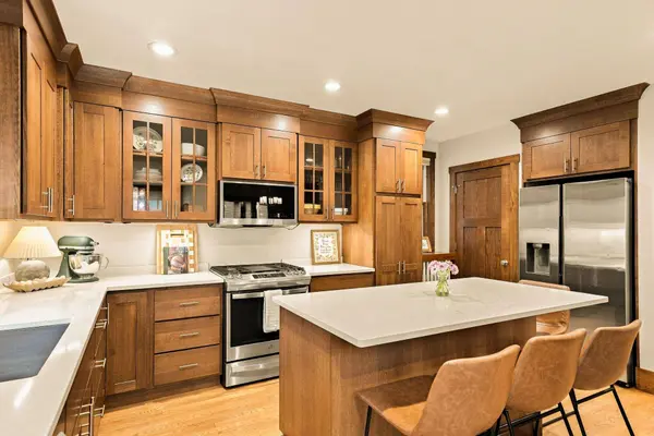 718 Manomin AVE, Saint Paul, MN 55107