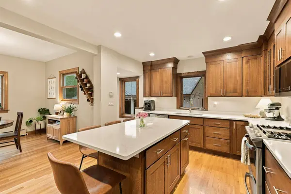 718 Manomin AVE, Saint Paul, MN 55107