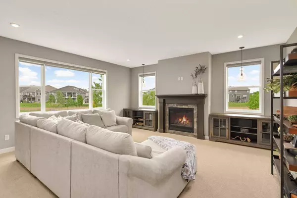 18142 Goldfinch WAY, Lakeville, MN 55044