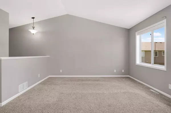 48 Arbor LN, Farmington, MN 55024