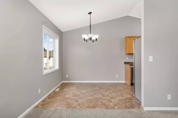 48 Arbor LN, Farmington, MN 55024