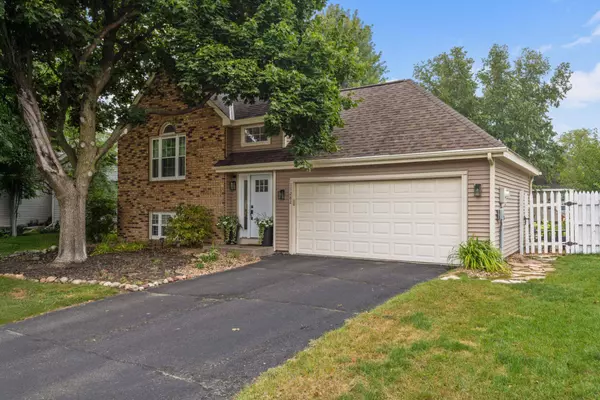 11282 50th PL N, Plymouth, MN 55442