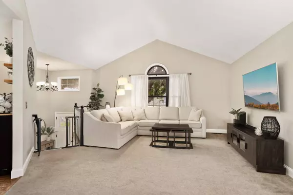 11282 50th PL N, Plymouth, MN 55442