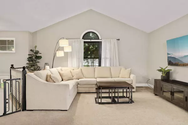 11282 50th PL N, Plymouth, MN 55442