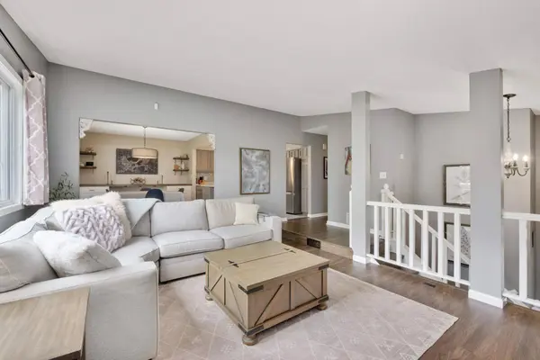 8920 Darnel RD, Eden Prairie, MN 55347