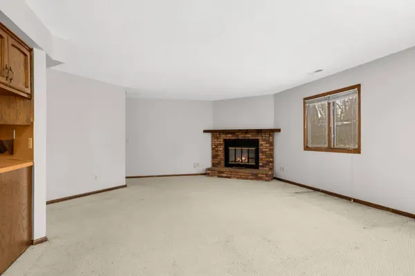 4185 Hilltop PT, Eagan, MN 55123