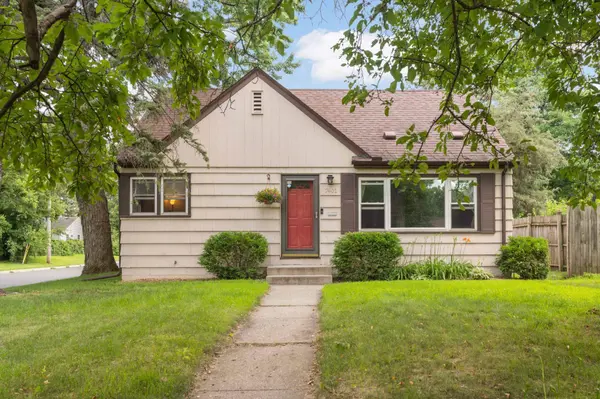 7401 Russell AVE S, Minneapolis, MN 55423