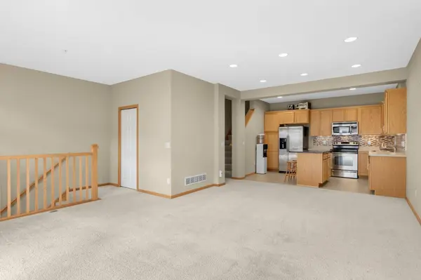 2441 121st CIR NE #C, Minneapolis, MN 55449