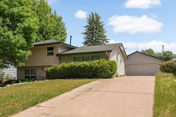6751 Madison ST NE, Minneapolis, MN 55432