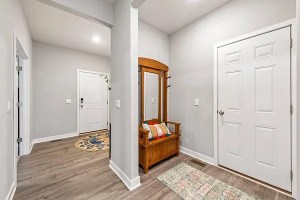 838 Foxglove TER, Waconia, MN 55387