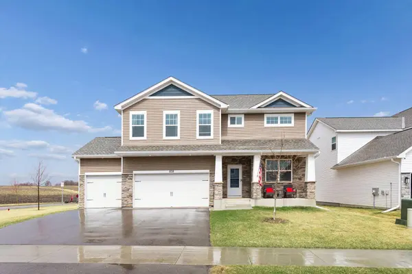 838 Foxglove TER, Waconia, MN 55387