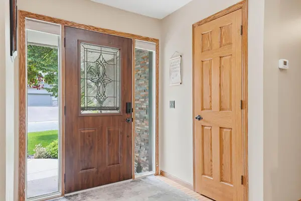 13500 Georgia DR, Apple Valley, MN 55124