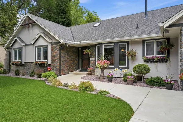 13500 Georgia DR, Apple Valley, MN 55124