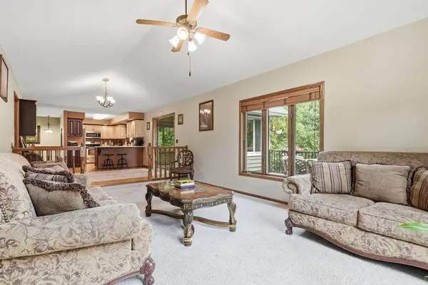 13500 Georgia DR, Apple Valley, MN 55124