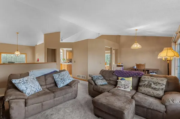 3335 Aaron DR, Elko New Market, MN 55054