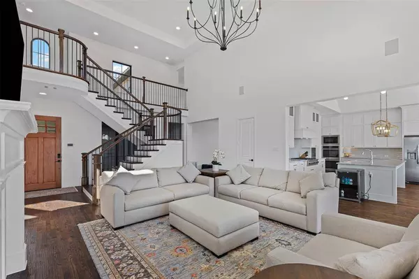 2208 Eastus Lane, Aledo, TX 76008