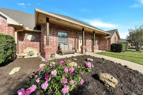 132 Sky Way, New Fairview, TX 76078