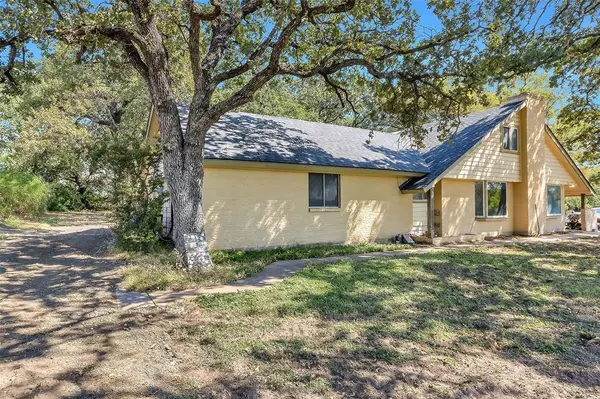 1908 Glendale Drive, Sanctuary, TX 76020