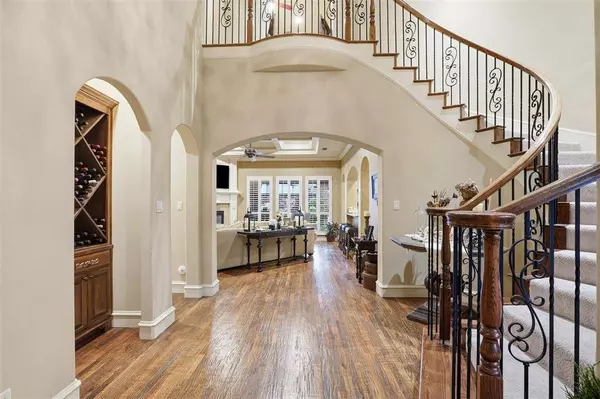 2217 Canterbury Drive, Mansfield, TX 76063