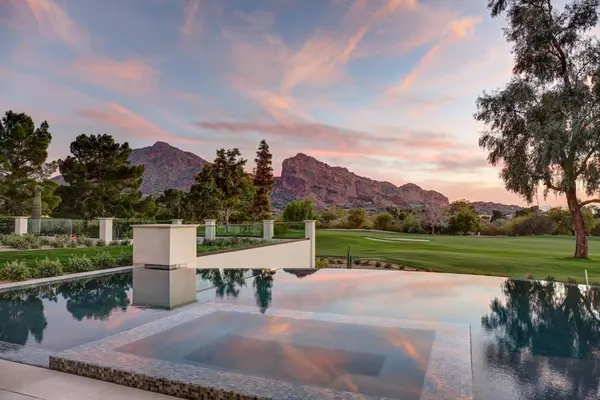 feature image of Fierce Competition in Paradise Valley: Why Some Homes Stand Out While Others Get Overlooked