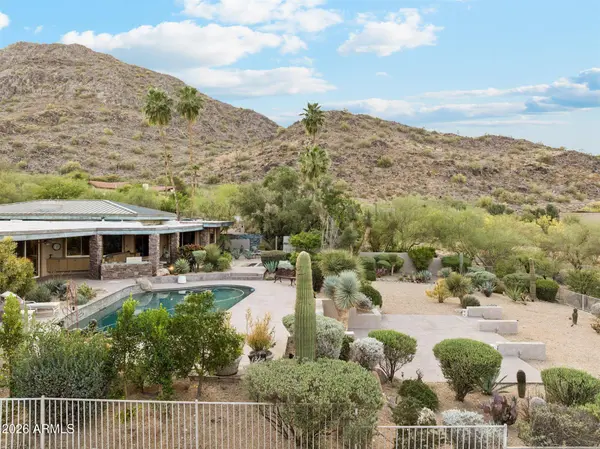 8219 N CHARLES Drive, Paradise Valley, AZ 85253