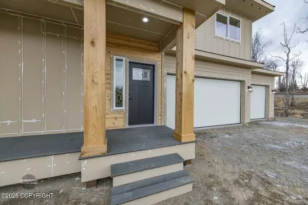 1389 N Utopia View CIR, Wasilla, AK 99654