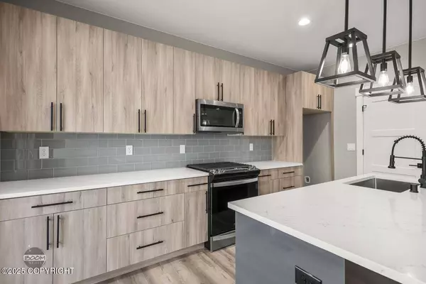 3739 N White Knight DR, Wasilla, AK 99623