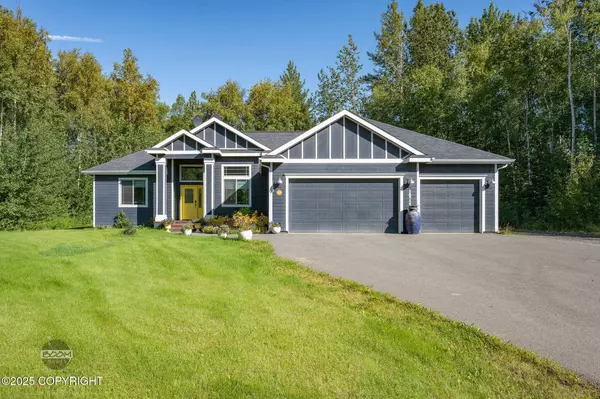 10727 E Meadowlark CIR, Palmer, AK 99645