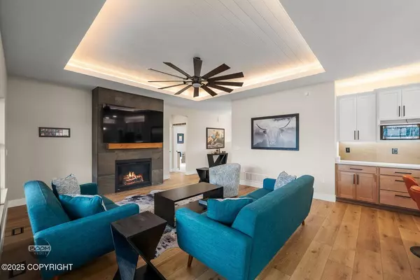 1701 S Corwin LN, Wasilla, AK 99654