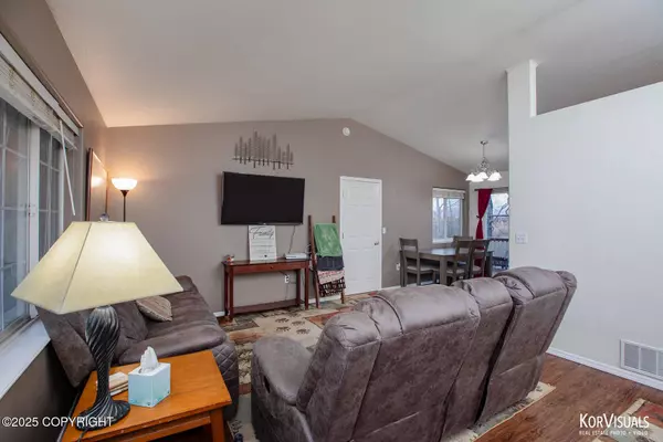 8501 E Empire CIR, Palmer, AK 99645