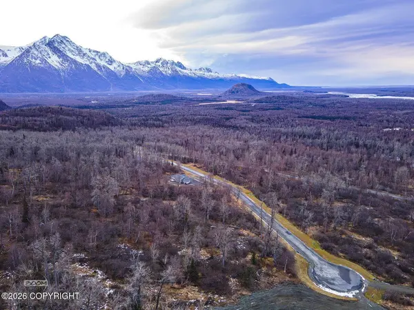 443 N Hale CIR, Palmer, AK 99645