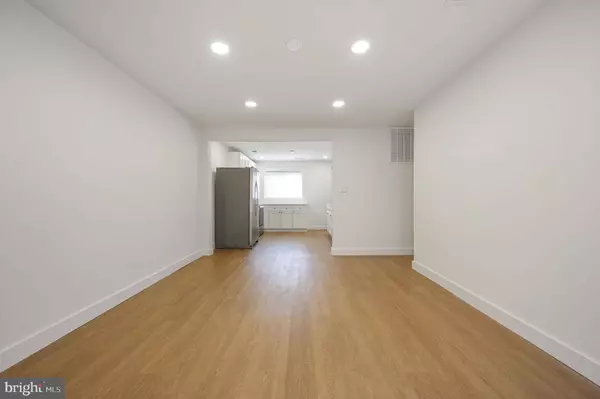 323 SHERIDAN DR, New Castle, DE 19720