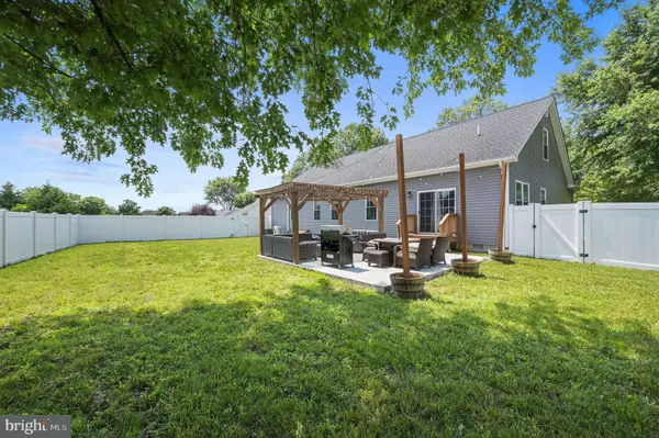 29 E INNER CIR, Dover, DE 19904