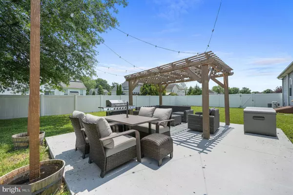 29 E INNER CIR, Dover, DE 19904