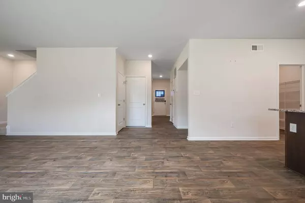 129 CLEAR STREAM DR, Dover, DE 19904