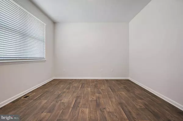 129 CLEAR STREAM DR, Dover, DE 19904