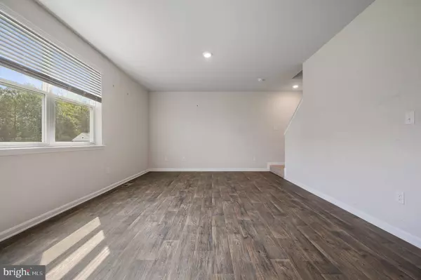 129 CLEAR STREAM DR, Dover, DE 19904