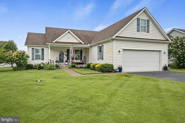 13 BURNING OAK DR, Felton, DE 19943