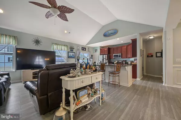 13 BURNING OAK DR, Felton, DE 19943