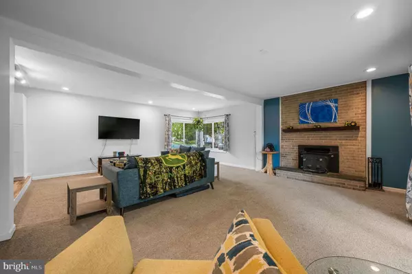 910 WILSON DR, Dover, DE 19904