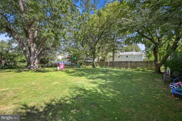 992 BOGGS DR, Dover, DE 19901