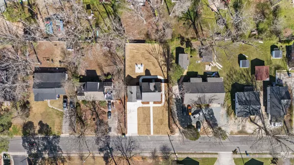 518 W Chisholm Street, Sanford, NC 27330