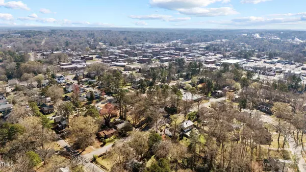 518 W Chisholm Street, Sanford, NC 27330