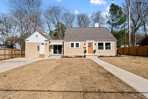 518 W Chisholm Street, Sanford, NC 27330