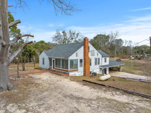 607 Henderson Street, Hamlet, NC 28345