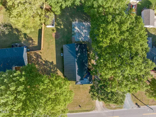 206 Mansfield Drive, Broadway, NC 27505