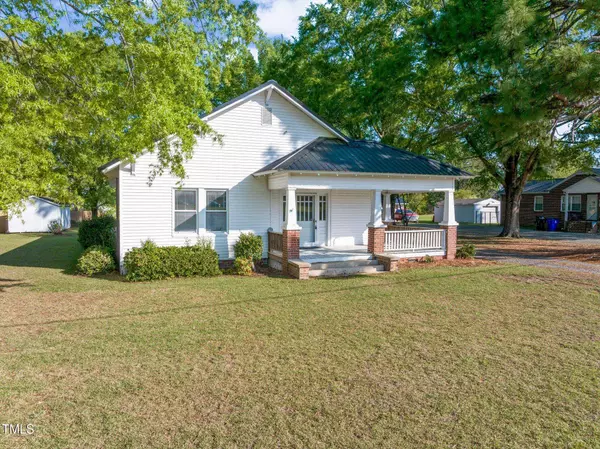 206 Mansfield Drive, Broadway, NC 27505