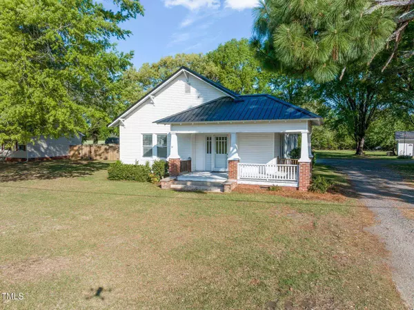 206 Mansfield Drive, Broadway, NC 27505