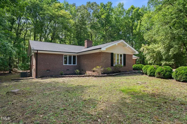 1134 Deerfoot Trail Trail, Sanford, NC 27332